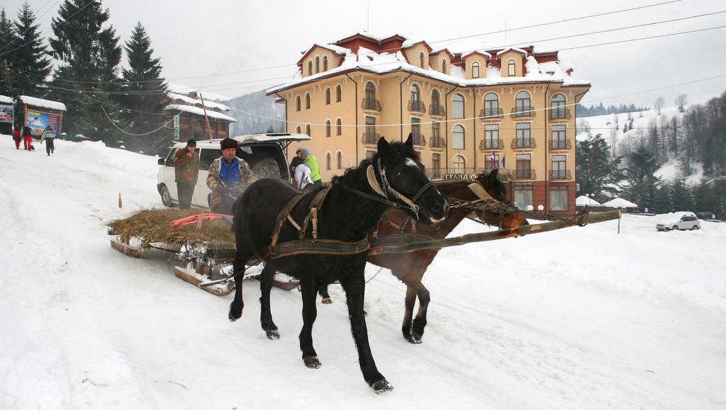 Grand Hotel Pylypets Fülöpfalva Kültér fotó