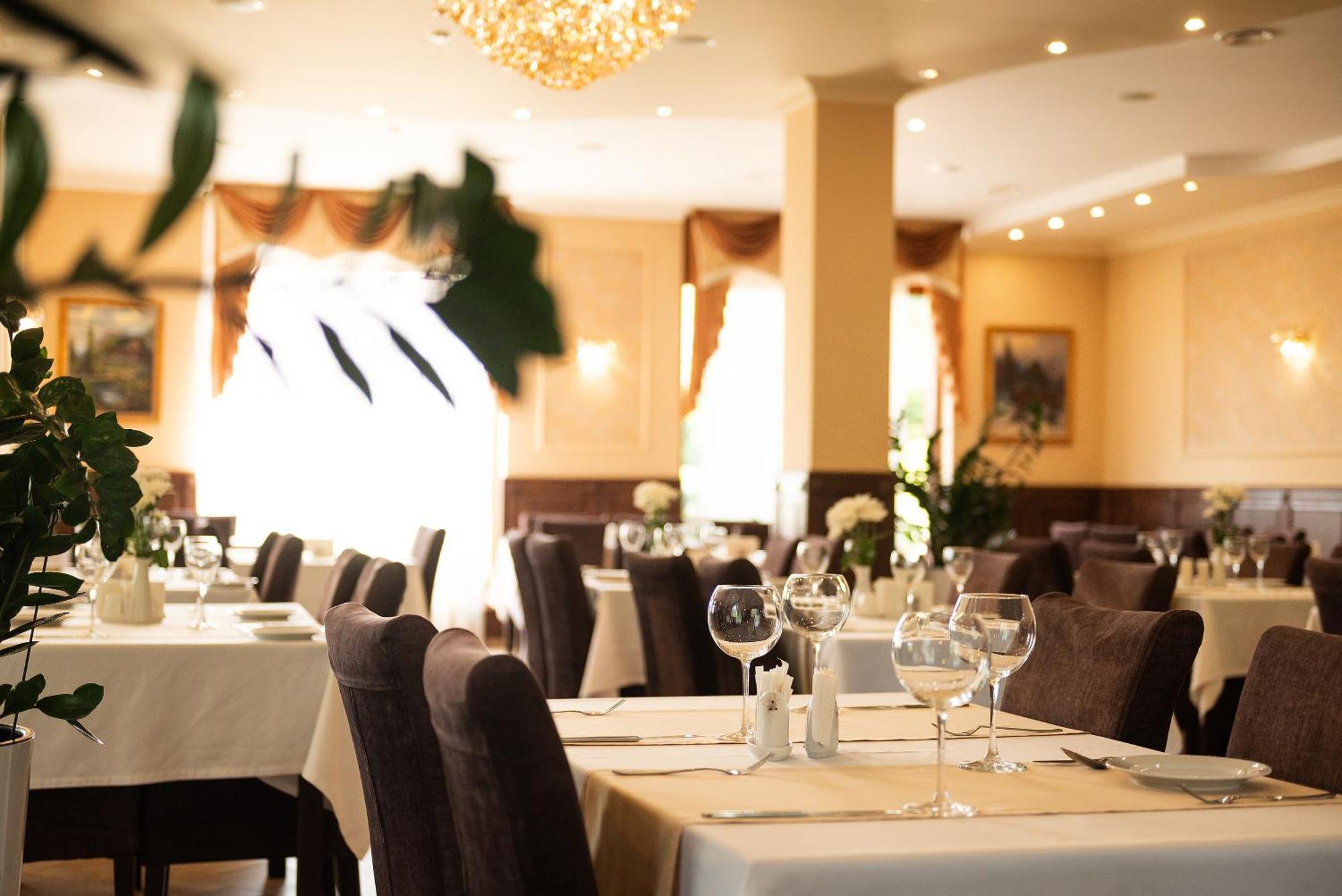 Grand Hotel Pylypets Fülöpfalva Kültér fotó