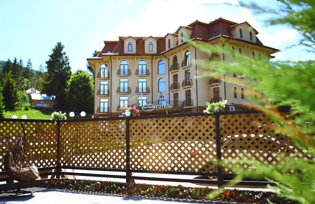 Grand Hotel Pylypets Fülöpfalva Kültér fotó